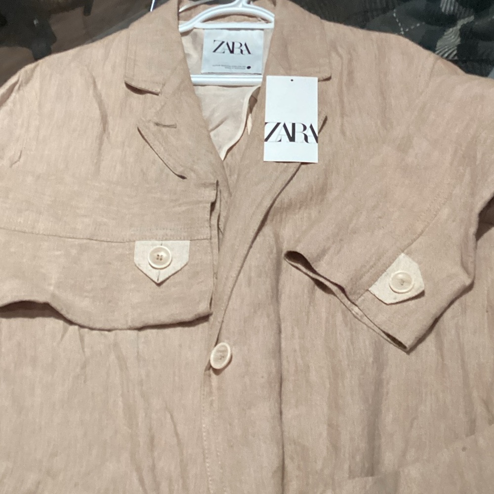 Zara 100% Linen New Trench Coat. with Button Accents